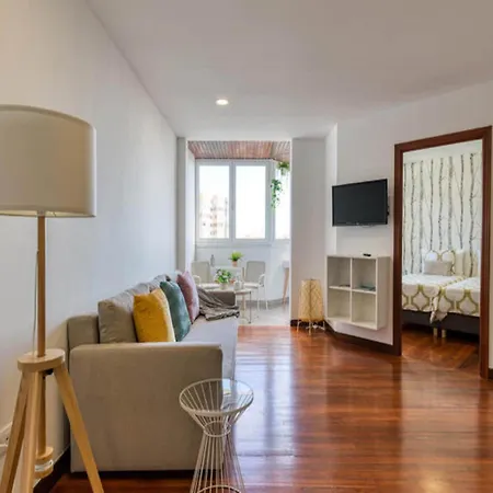 Bright Townhouse - Views - 5 Min Walk To The * Лас-Пальмас-де-Гран-Канария