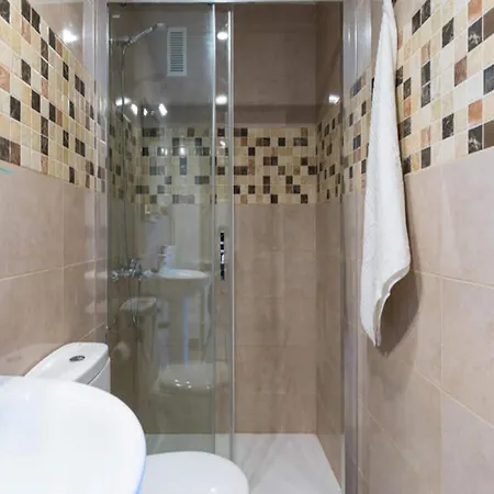 Bright Townhouse - Views - 5 Min Walk To The Апартаменты *